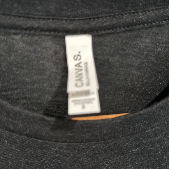 Canvas T shirt ( small) cute!!! - Picture 3 of 4